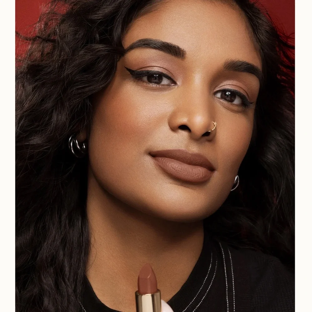 Rare Beauty Kind Words Matte Lipstick in Wise = a warm nude brown 💋